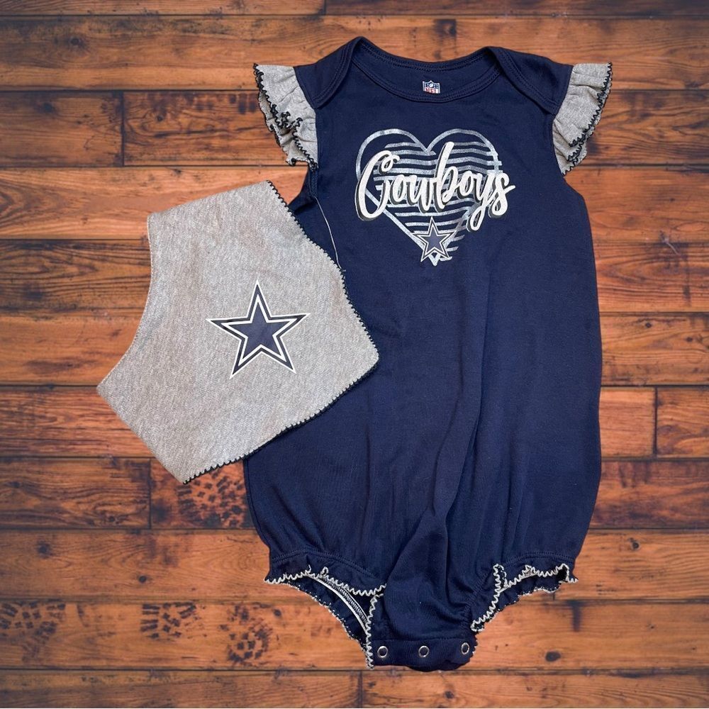 5 for $25🔥NFL Cowboys Baby Girl One‎ Piece & Bib Baby Girls Size 24 Months- New